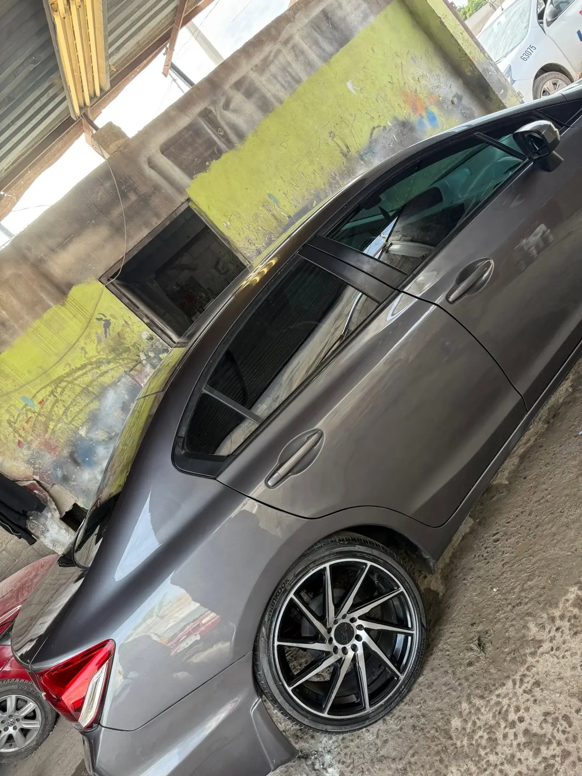 Trabajo automotriz de Los Morales, serie 1