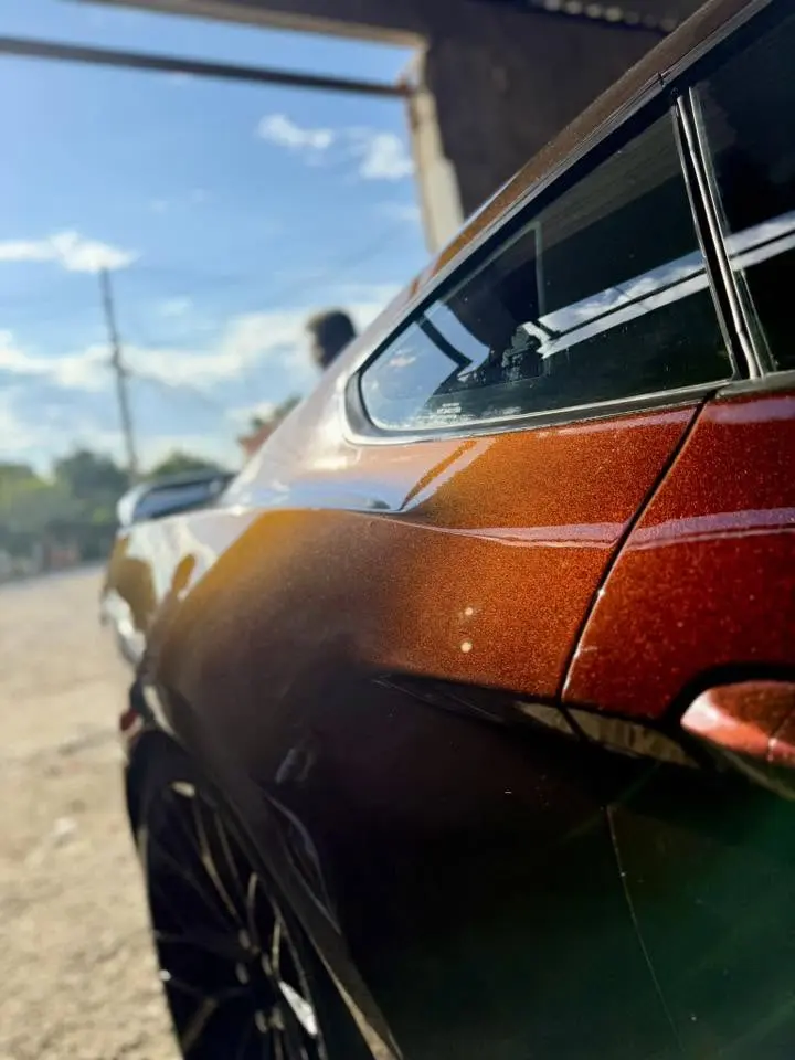 Trabajo automotriz de Los Morales, serie 3